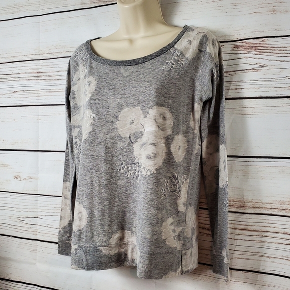 American Eagle | Floral Print Heathered LS Top - Picture 2 of 8